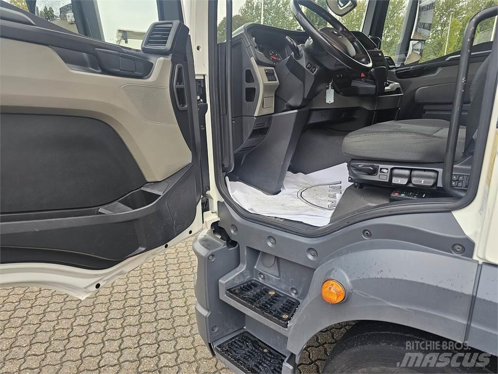 MAN TGL 12.250 Priekabos su tentu