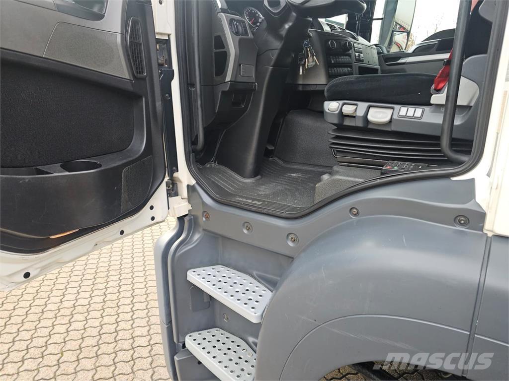 MAN TGS 26.500 6X2-4 Konteinerių nuožulnaus pakėlimo ant platformos krautuvai