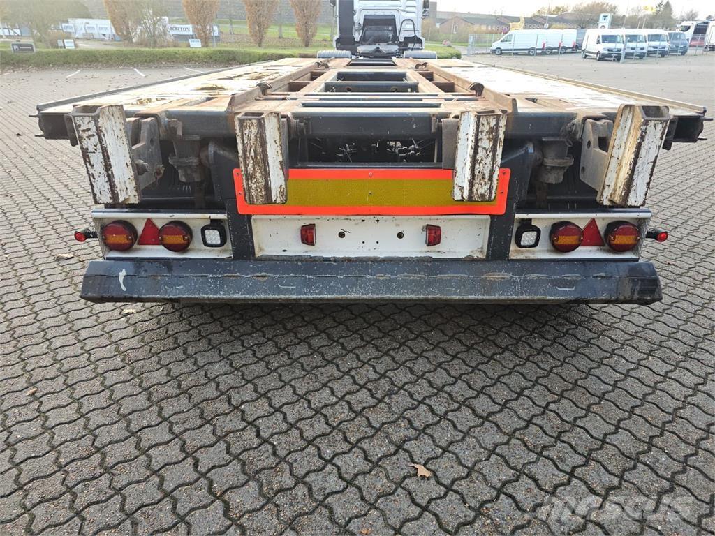 Nopa PTC 240 3 Vejs tip Savivartės priekabos