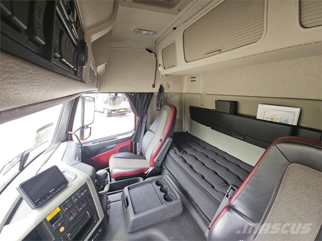Volvo FM340 Sunkvežimiai su dengtu kėbulu
