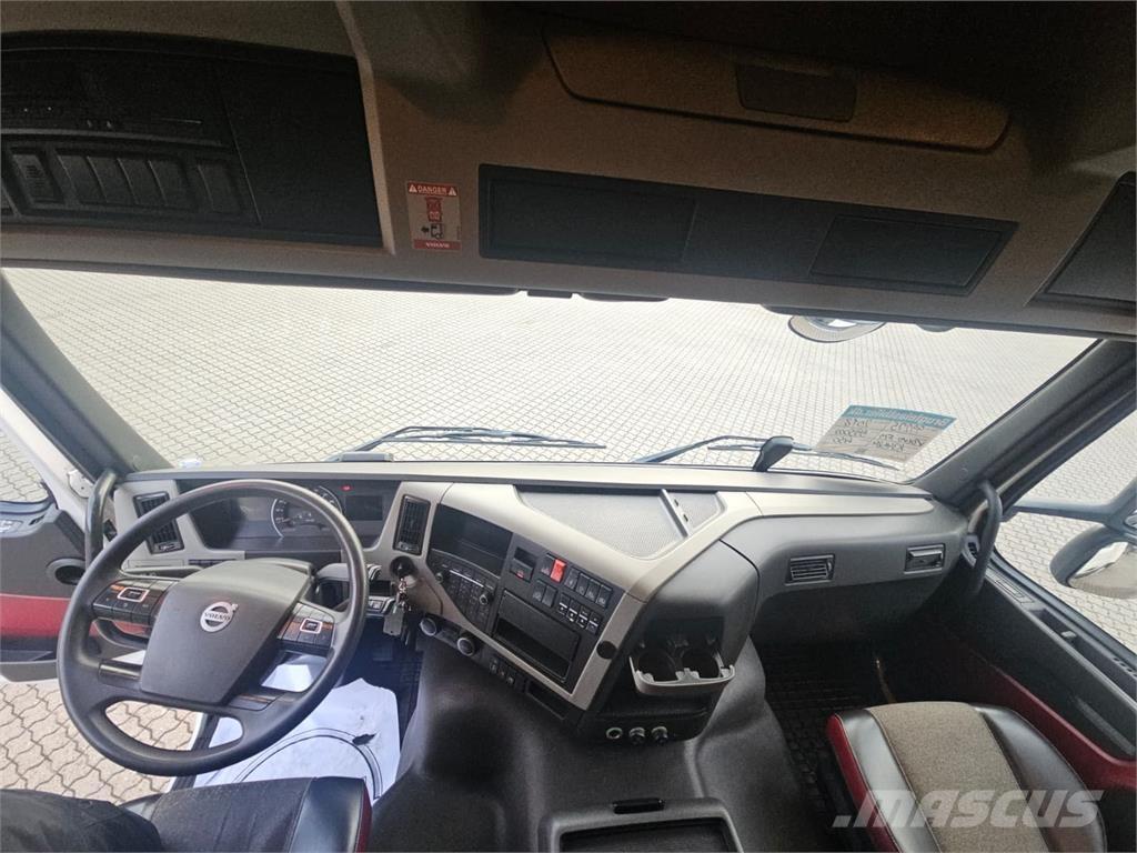 Volvo FM450 Naudoti vilkikai