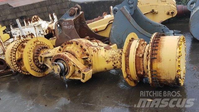 CAT 988B Ašys