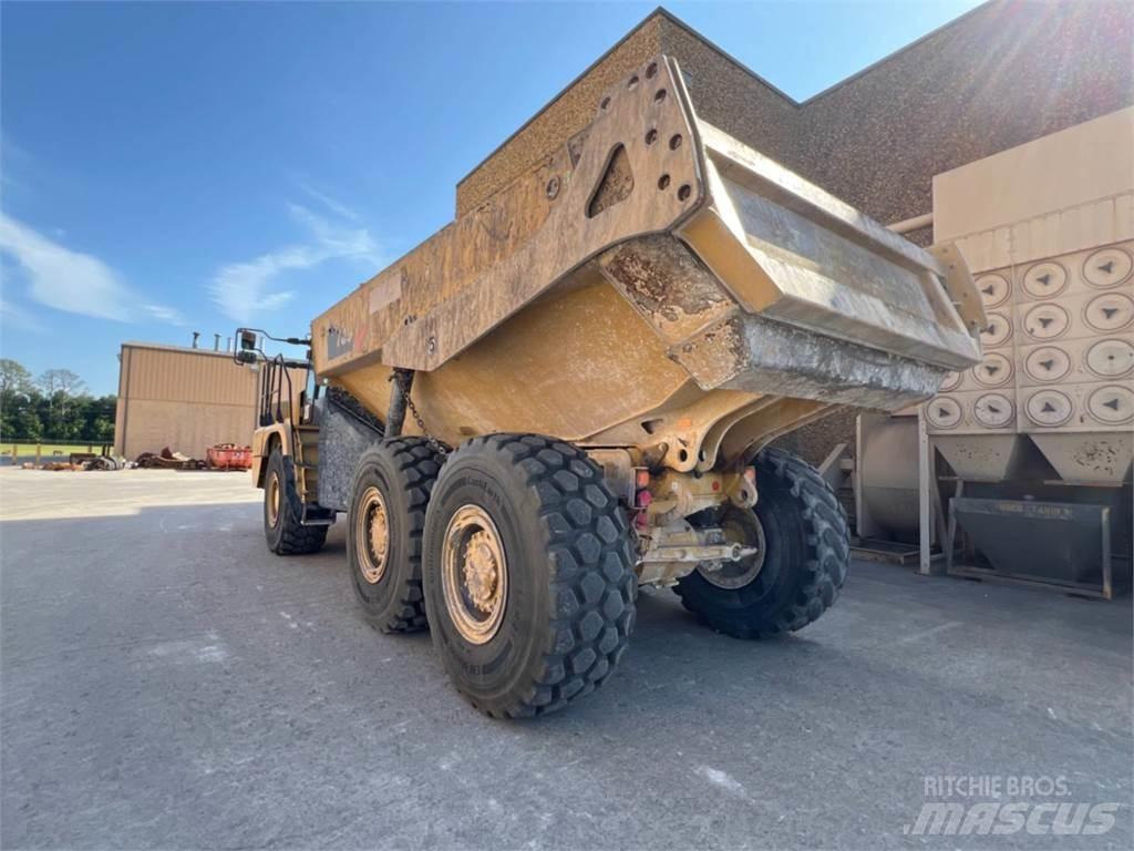 CAT 730 Karjeriniai savivarčiai