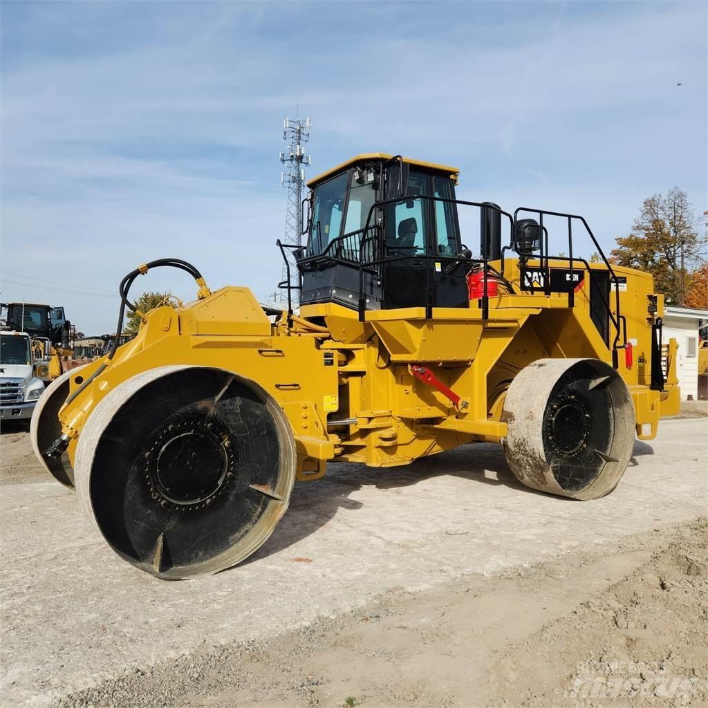 CAT 836H Statyba - Kita