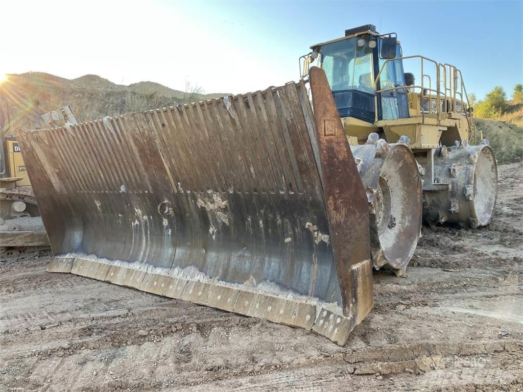 CAT 836H Statyba - Kita