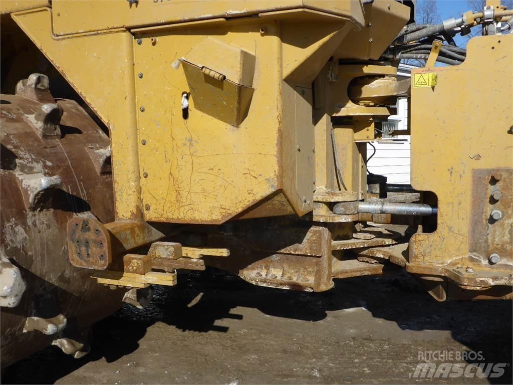 CAT 836K Statyba - Kita