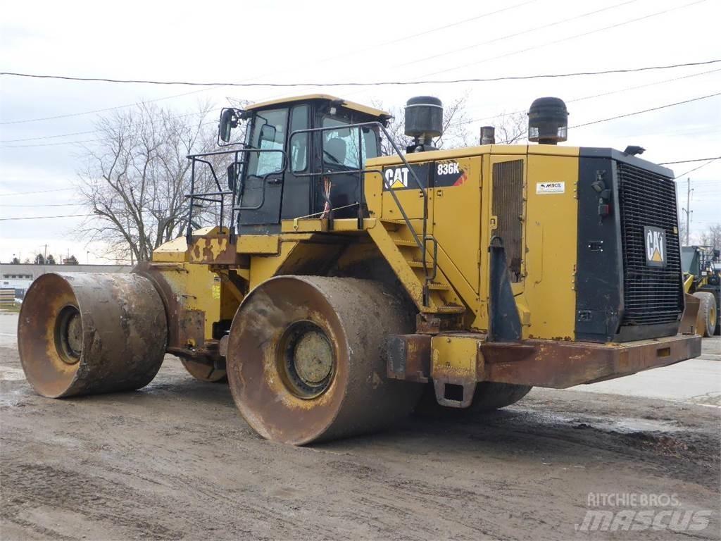 CAT 836K Statyba - Kita