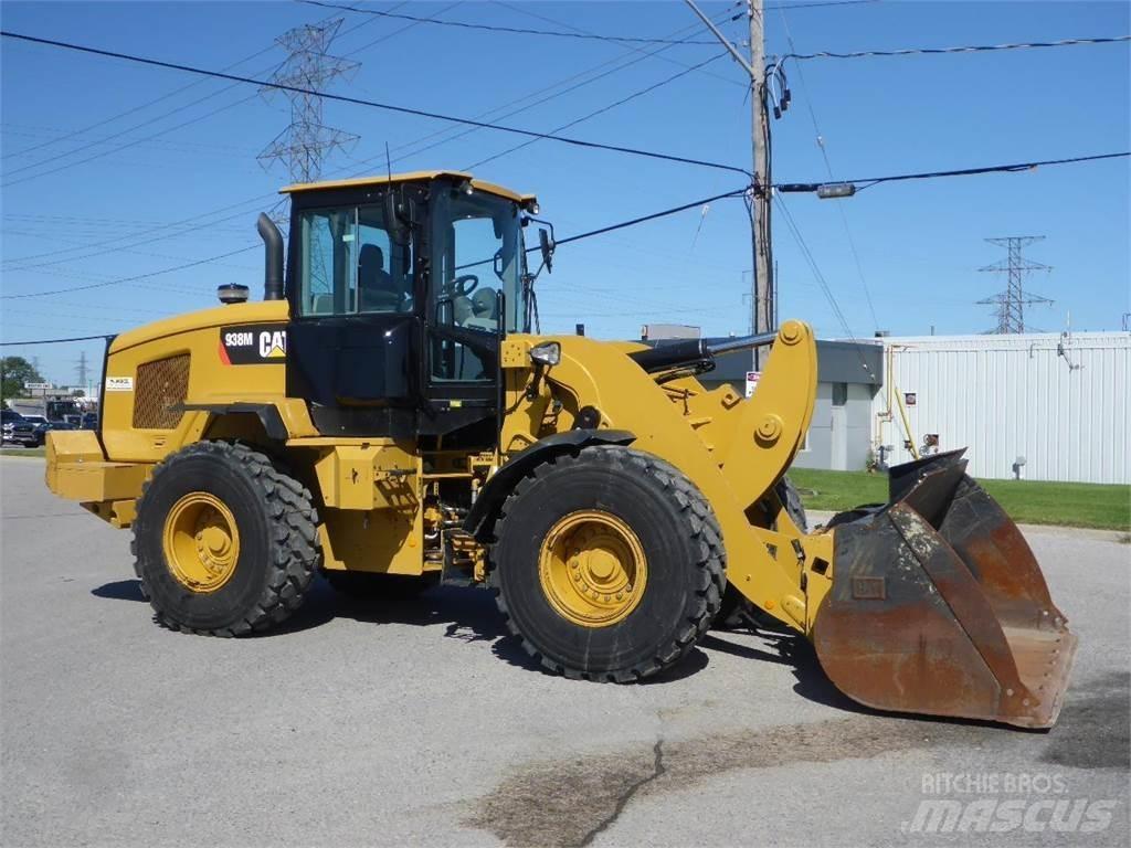 CAT 938M Naudoti ratiniai krautuvai