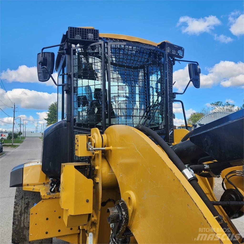CAT 938M Naudoti ratiniai krautuvai