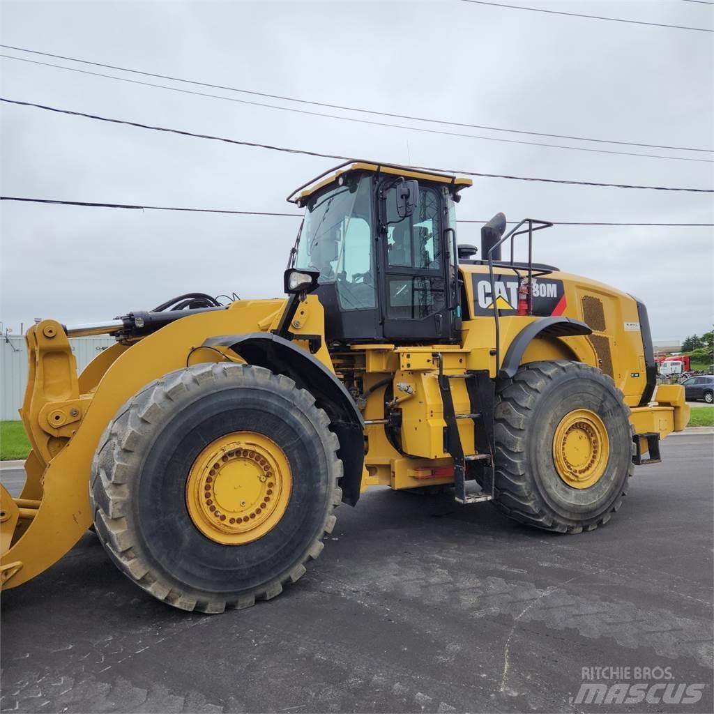 CAT 980M Naudoti ratiniai krautuvai