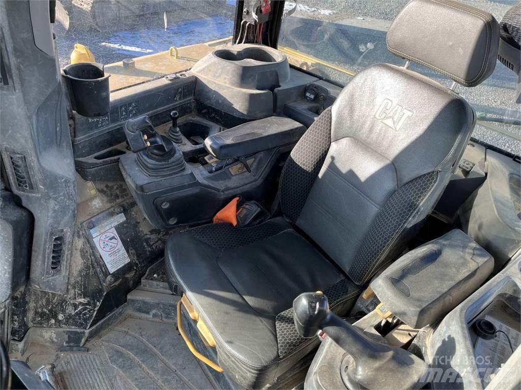 CAT D6 LGP WH Vikšriniai buldozeriai