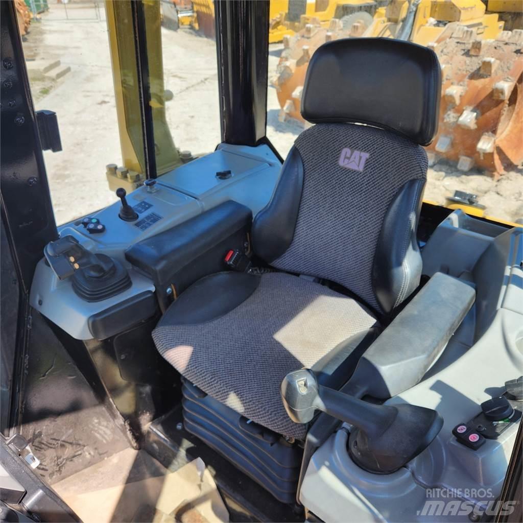 CAT D6N LGP Vikšriniai buldozeriai