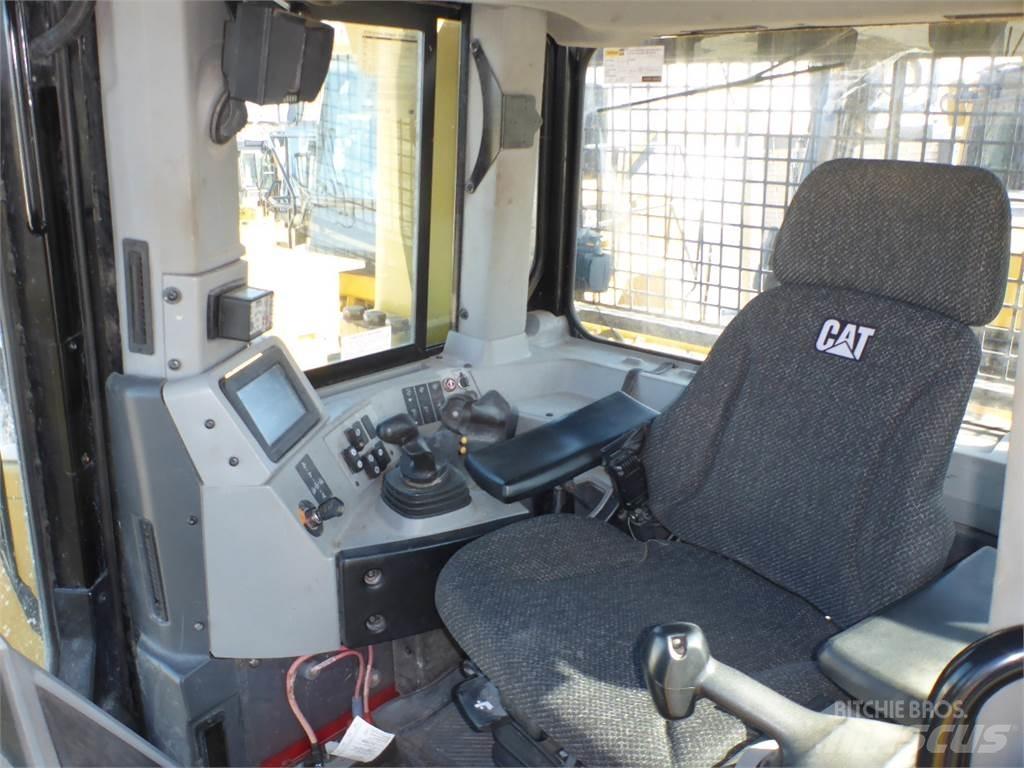 CAT D8T Vikšriniai buldozeriai