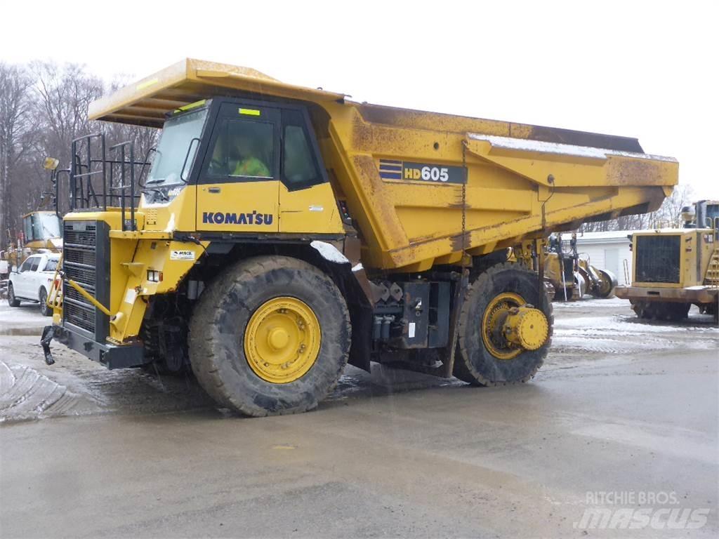 Komatsu HD605-7 Atliekų išvežimo technika