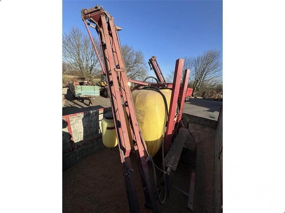 Hardi 1000 ltr., 12 m. Žemės ūkis - Kita