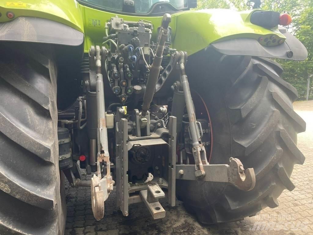 CLAAS AXION 830 Traktoriai