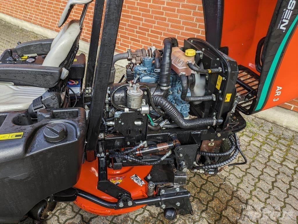 Jacobsen AR-3 Sodo traktoriukai-vejapjovės