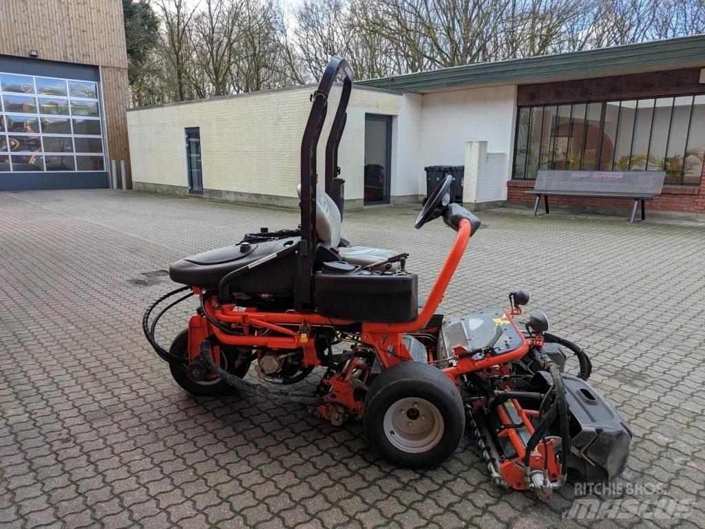 Jacobsen GP 400 Sodo traktoriukai-vejapjovės