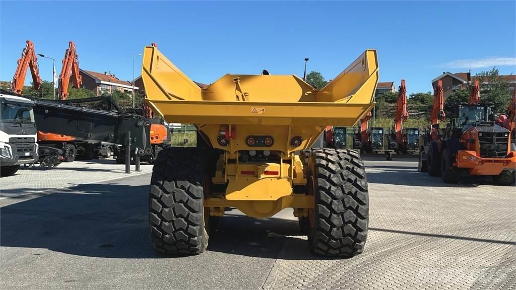 Bell B30E 6X6 Statybiniai savivarčiai sunkvežimiai