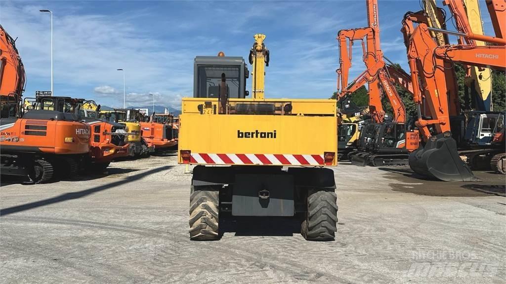 Bertani S3A 4X4 Ratiniai ekskavatoriai