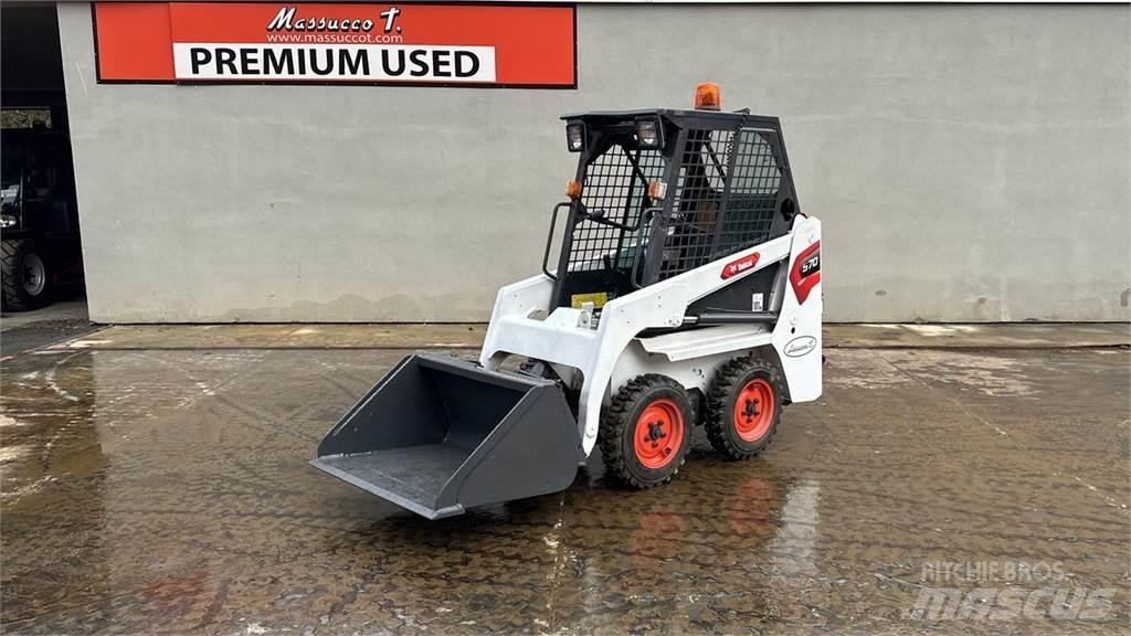 Bobcat S70 Krautuvai su šoniniu pasukimu