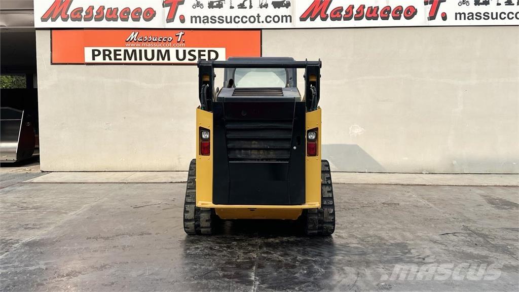 CAT 259D Krautuvai su šoniniu pasukimu