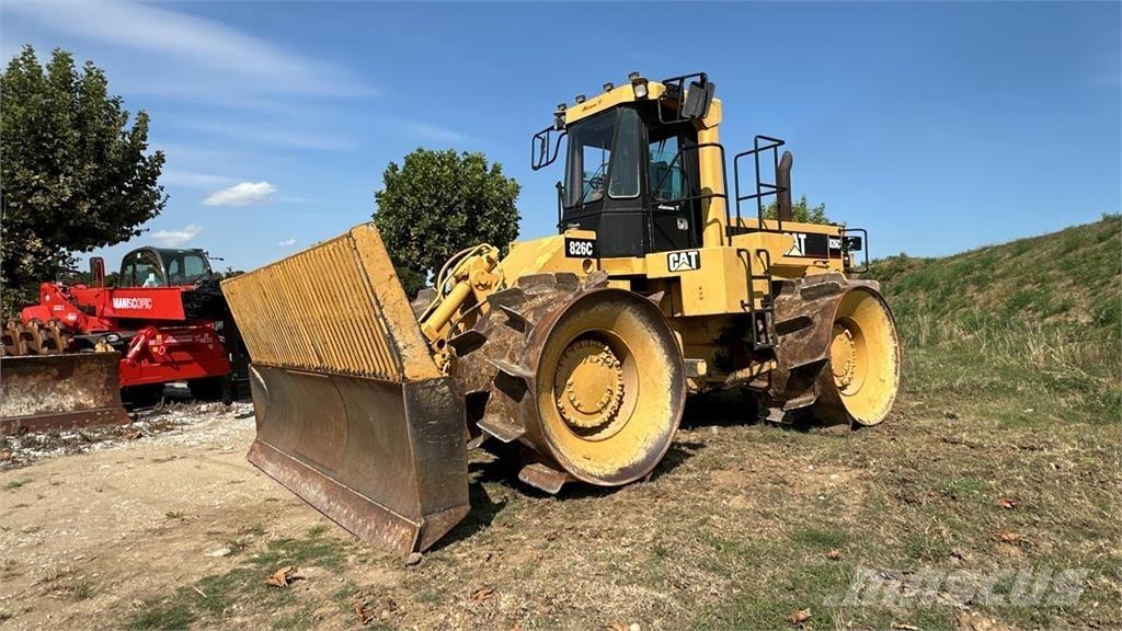 CAT 826C Vikšriniai buldozeriai