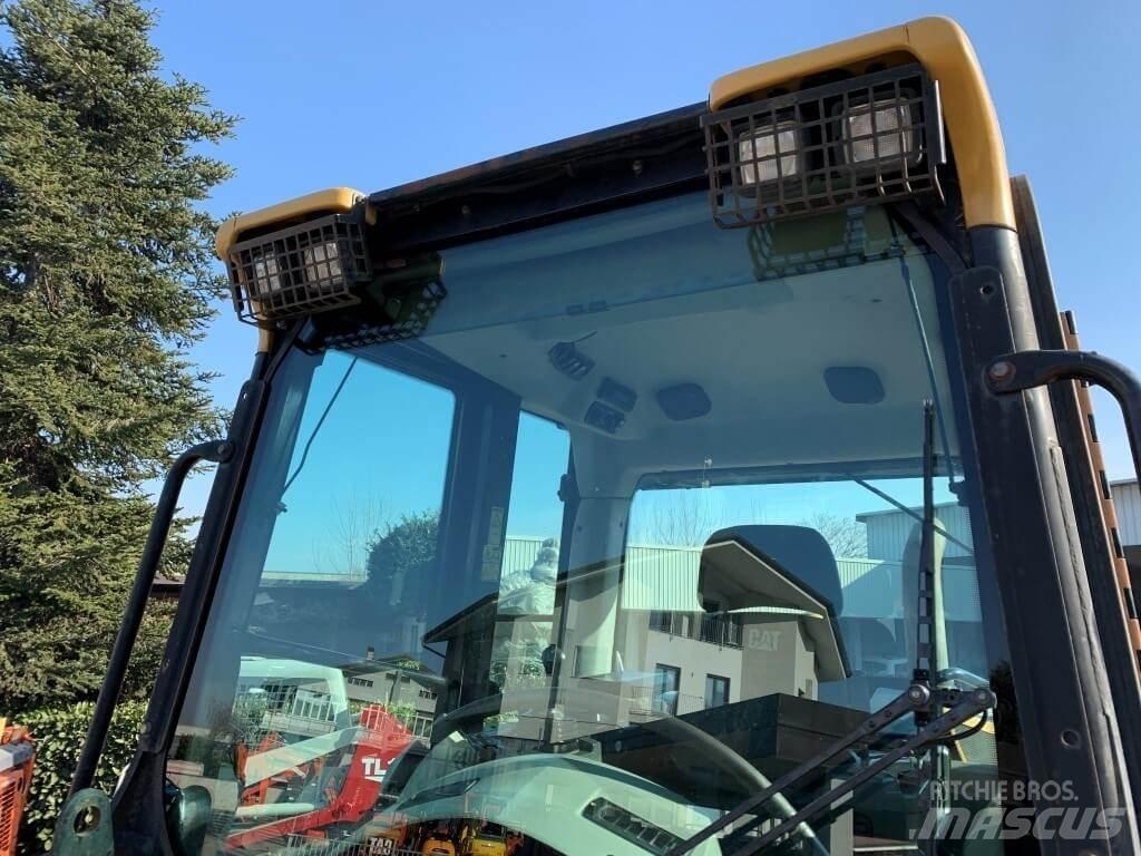 CAT 963D Naudoti ratiniai krautuvai