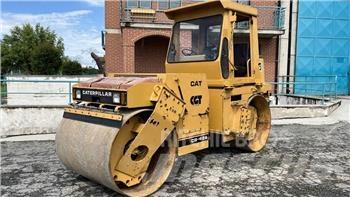 CAT CB-424 Gruntiniai volai