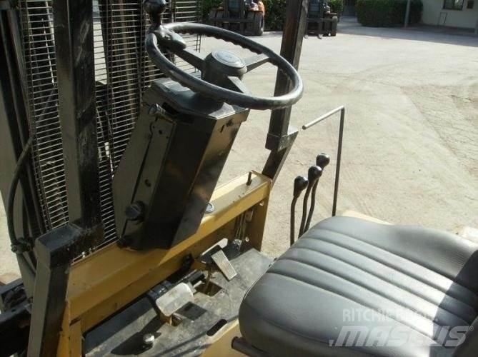 CAT EP15T Elektriniai šakiniai krautuvai