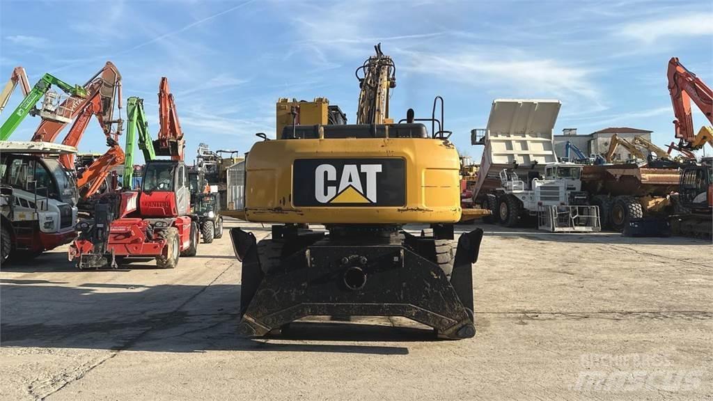 CAT M325D 4X4 Ratiniai ekskavatoriai