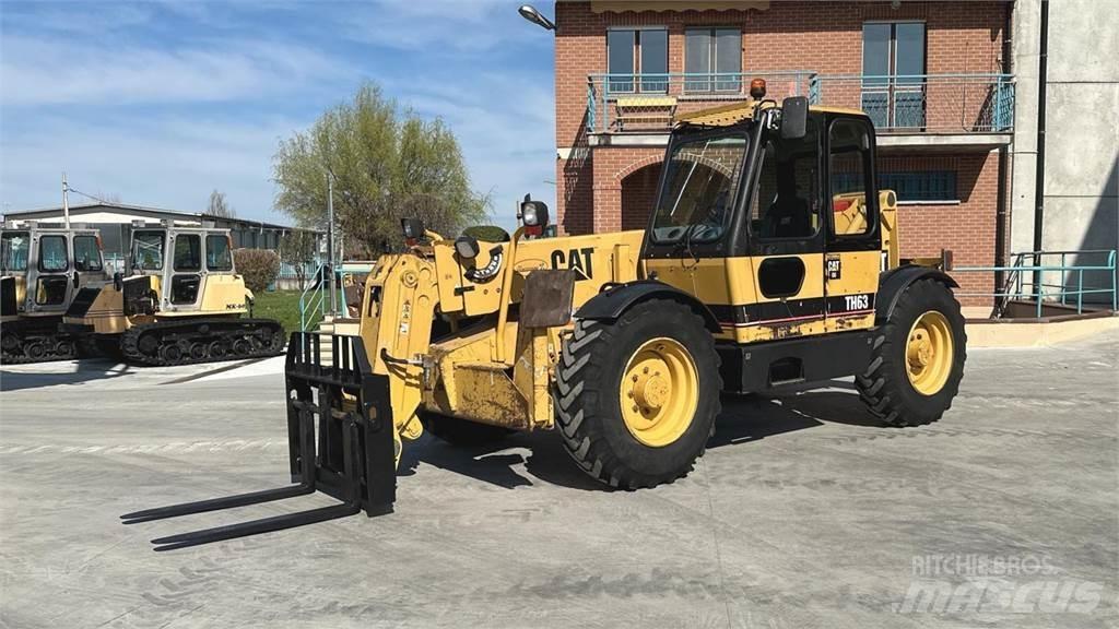 CAT TH63 Teleskopiniai krautuvai