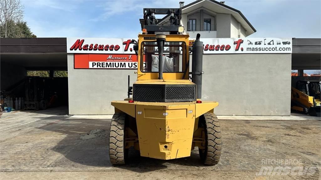 CAT V225C Dyzeliniai krautuvai