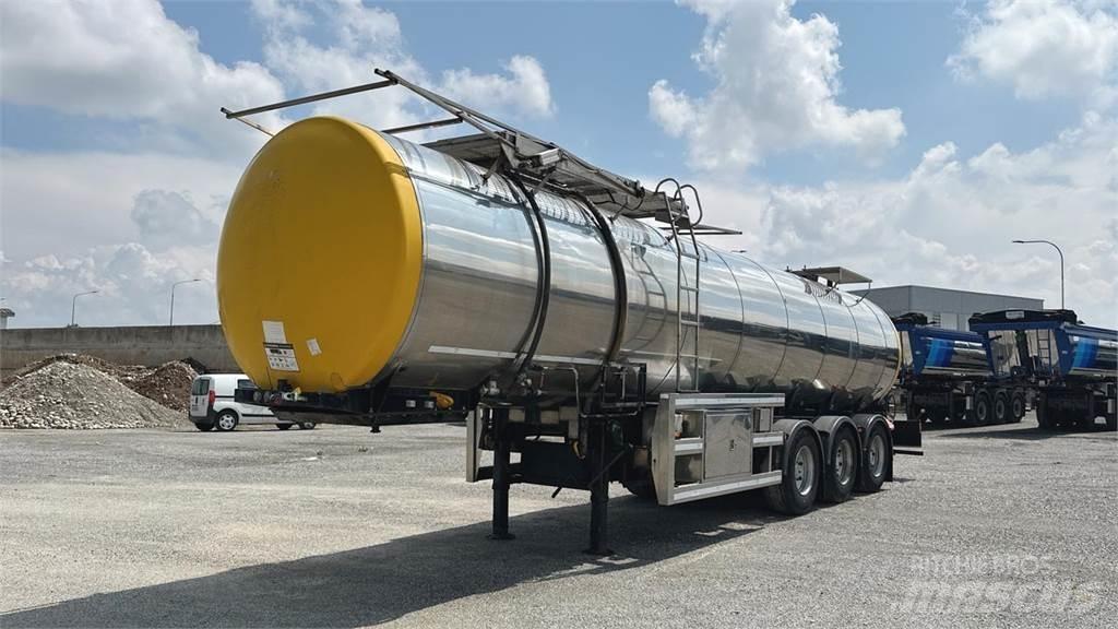  Clayton BITUMEN TANK Kitos puspriekabės