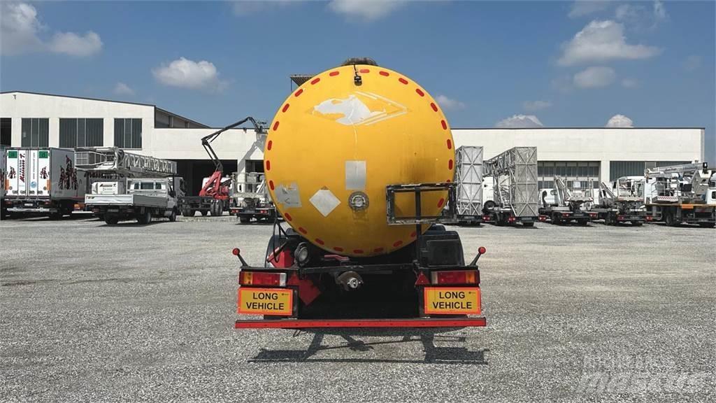  Clayton BITUMEN TANK Kitos puspriekabės