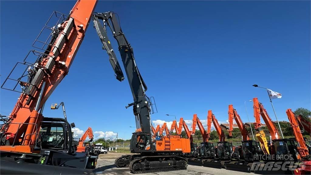 Hitachi KMC750S-7 Vikšriniai ekskavatoriai
