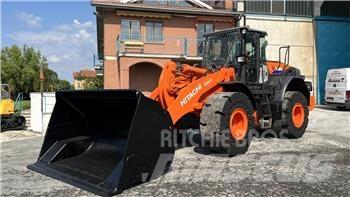 Hitachi ZW220-5B Naudoti ratiniai krautuvai