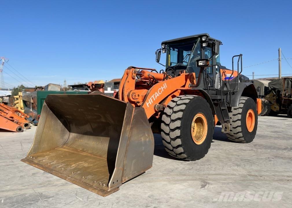 Hitachi ZW250-6 Naudoti ratiniai krautuvai
