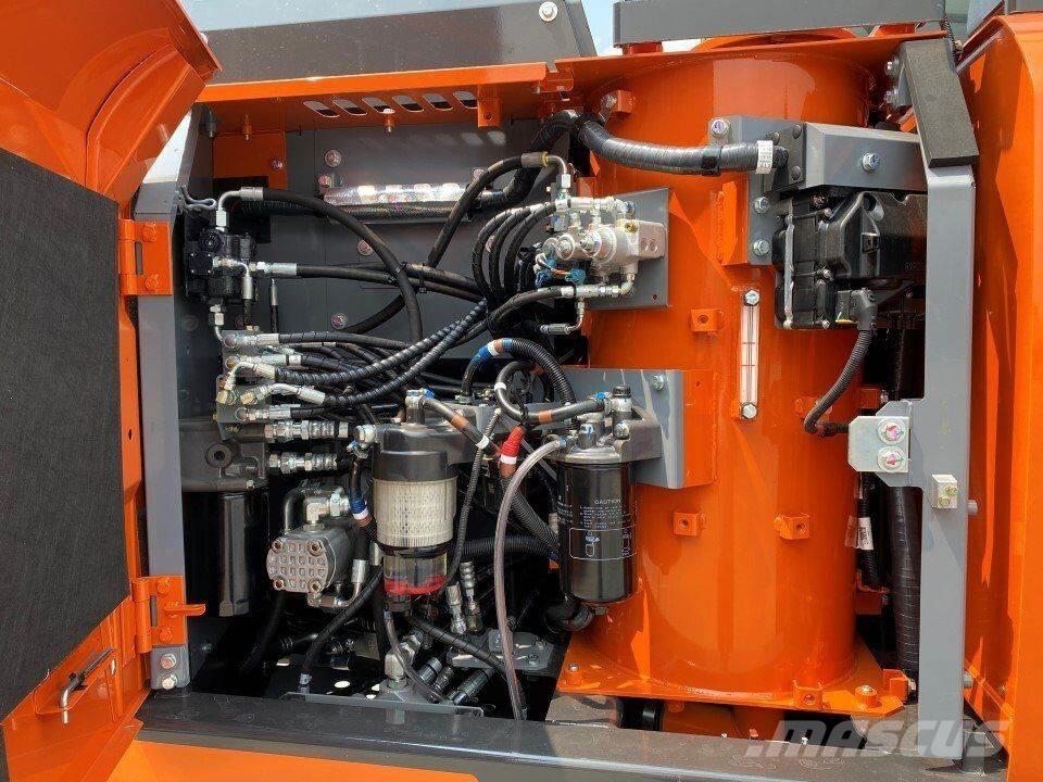 Hitachi ZX130-6 Ekskavatoriai