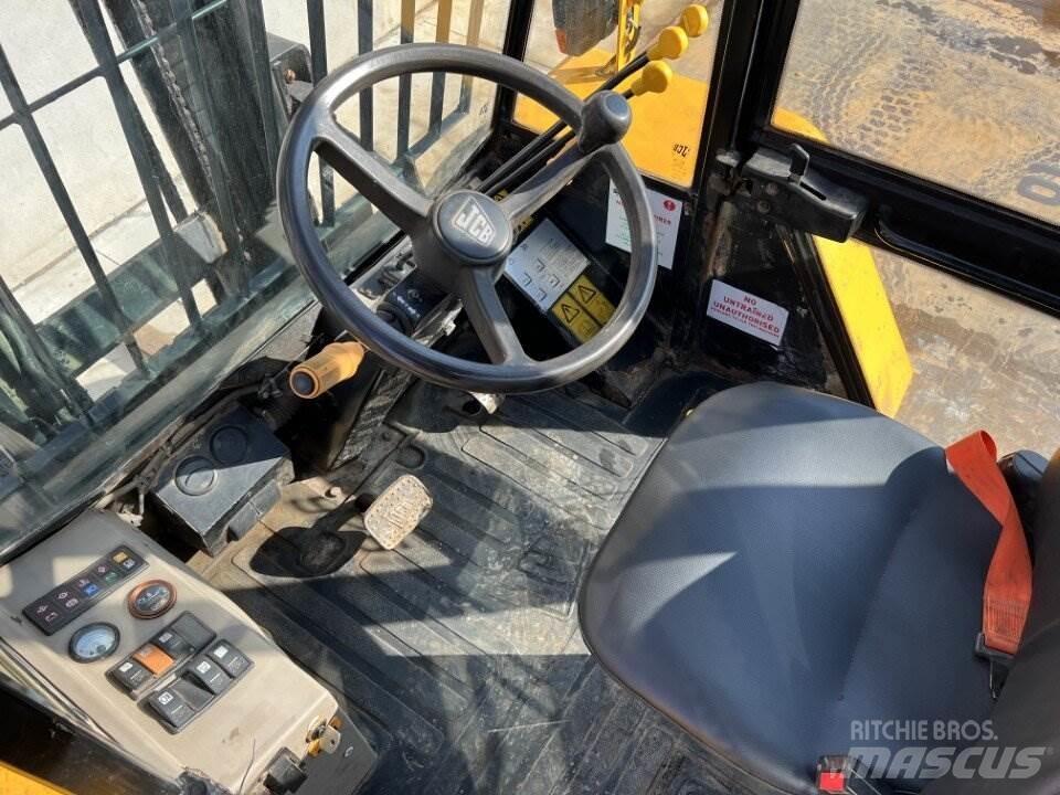 JCB 926 Visureigiai krautuvai