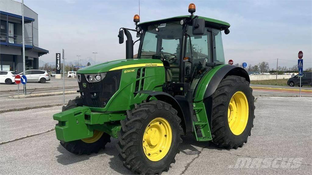 John Deere 6090MC 4X4 Sniego peiliai ir valytuvai