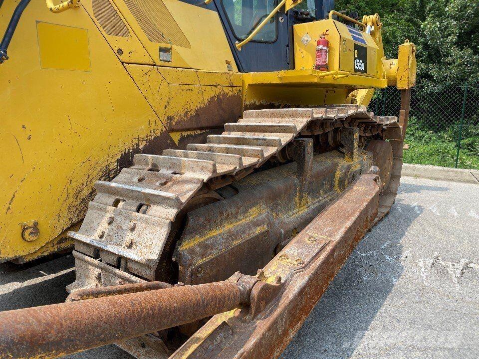 Komatsu D155A-3 Vikšriniai buldozeriai