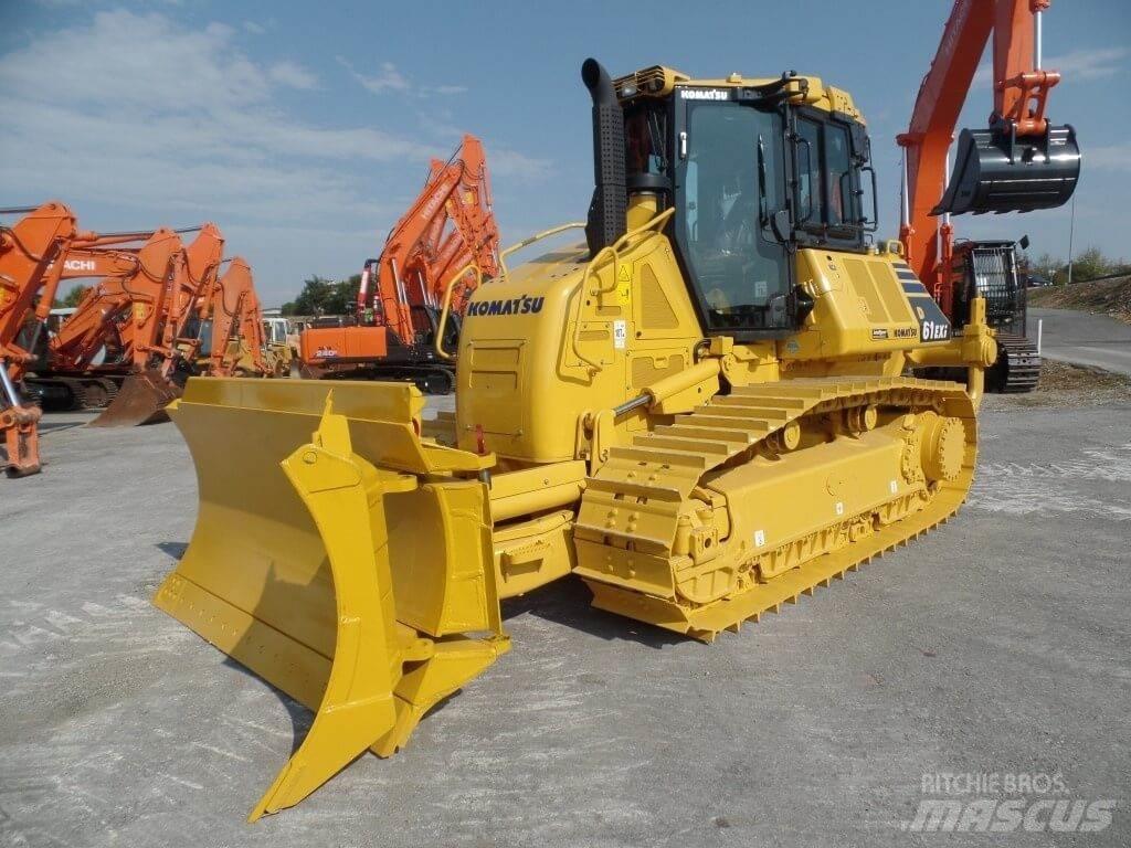 Komatsu D61 EXi Vikšriniai buldozeriai