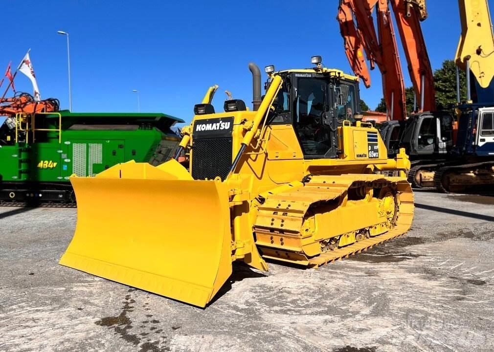 Komatsu D65 Vikšriniai buldozeriai