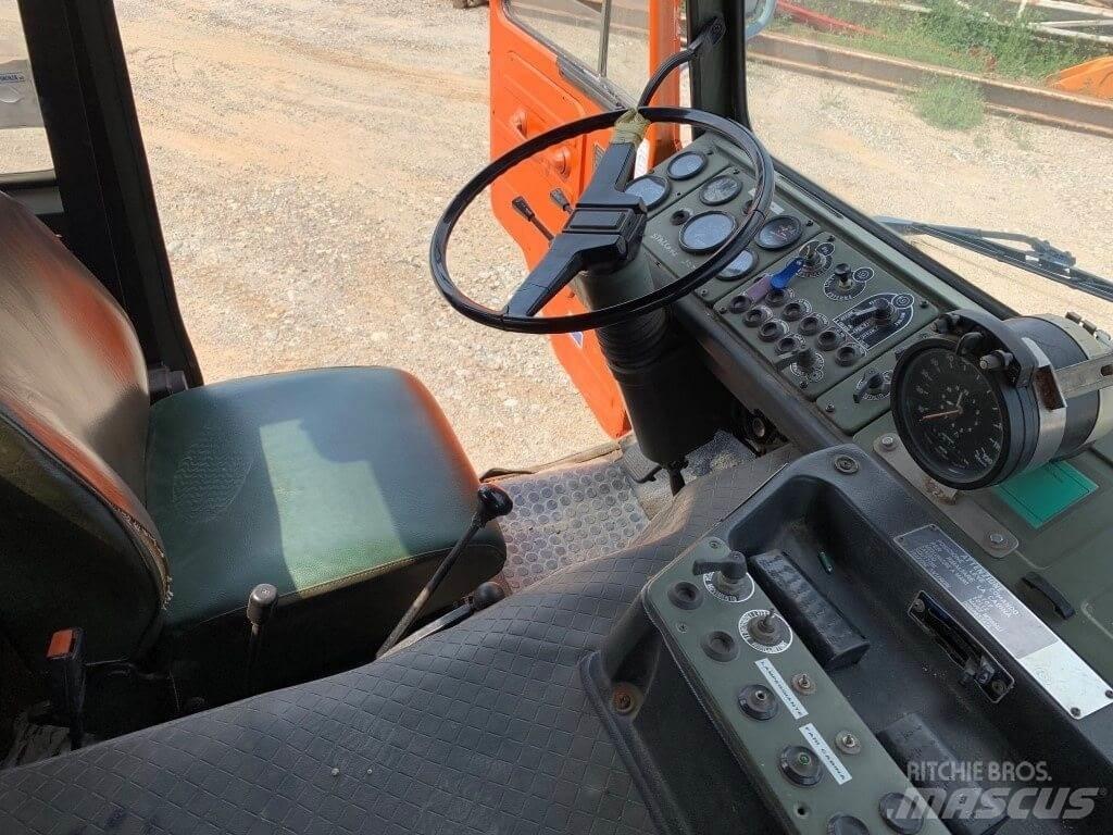 Landini LEGEND 135 Sniego peiliai ir valytuvai