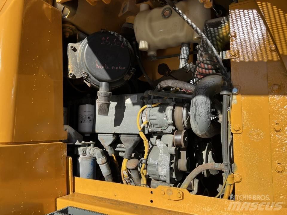 Liebherr LR 624 Naudoti ratiniai krautuvai