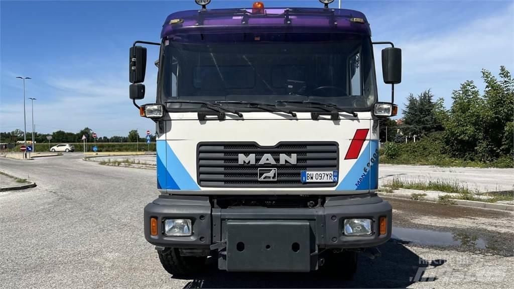 MAN 41.364 VF 8x4 Kita