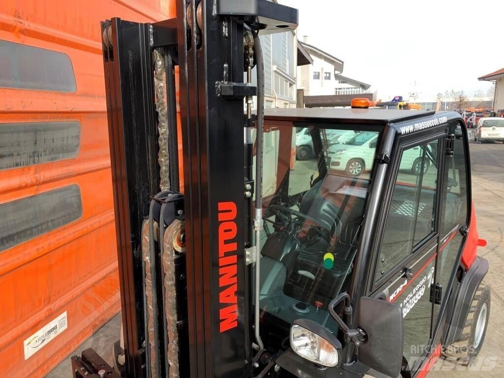 Manitou MC30-4 DK 4X4 Visureigiai krautuvai