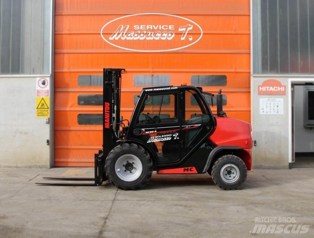 Manitou MC30-4 DK 4X4 Visureigiai krautuvai