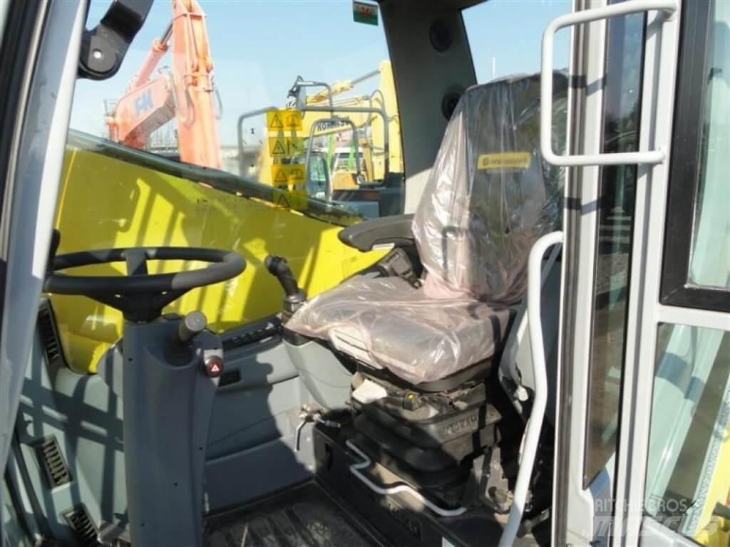 New Holland WE210 Ratiniai ekskavatoriai